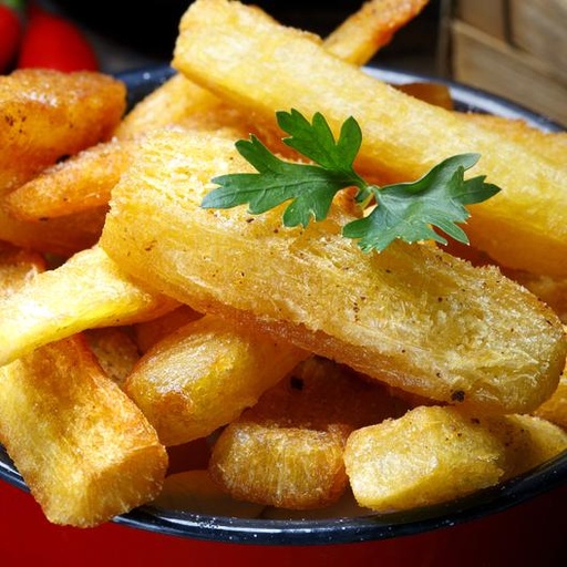 [Yuc1] Yucas Fritas con salsa Huancaina
